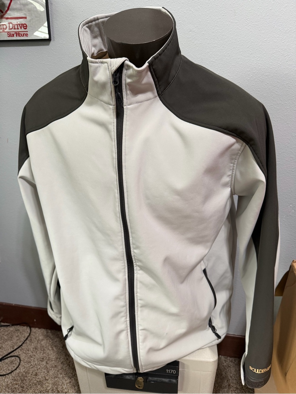 Boulder Gear Men's Two-Tone Performance Softshell Jacket